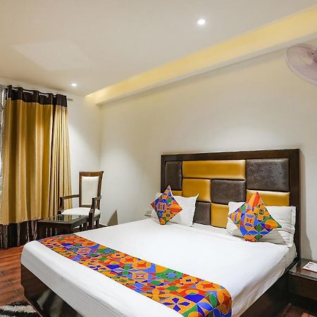 Fabhotel Grand Stay New Delhi Exterior photo