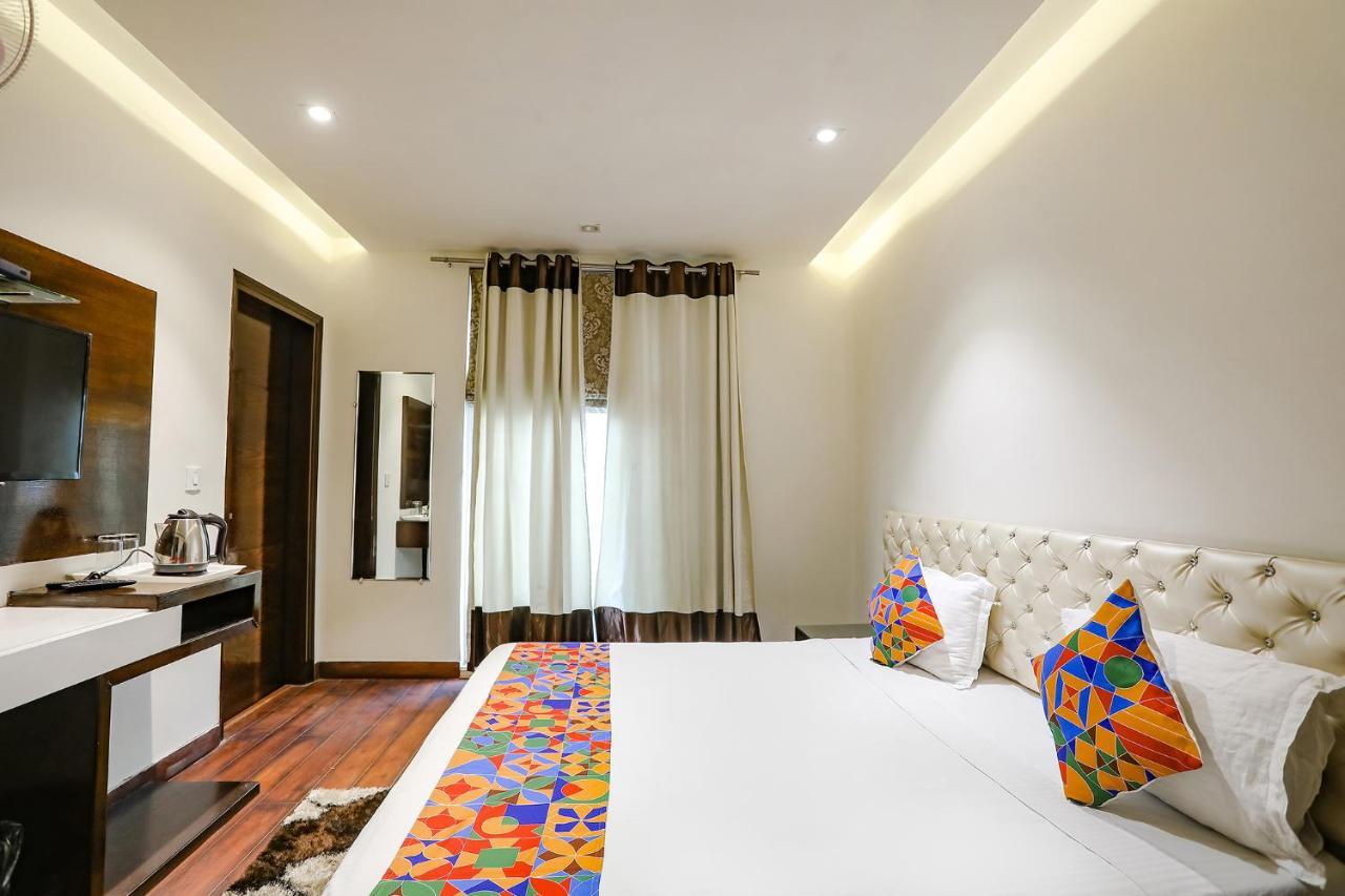 Fabhotel Grand Stay New Delhi Exterior photo
